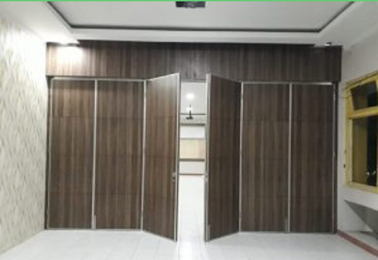 Partisi Lipat Minimalis Serbaguna